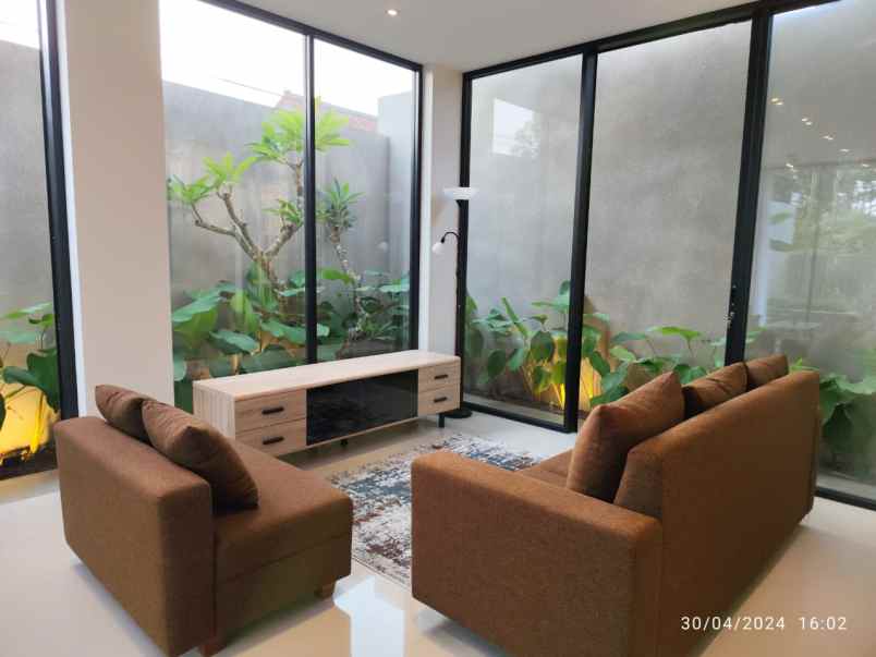 dijual rumah maguwoharjo