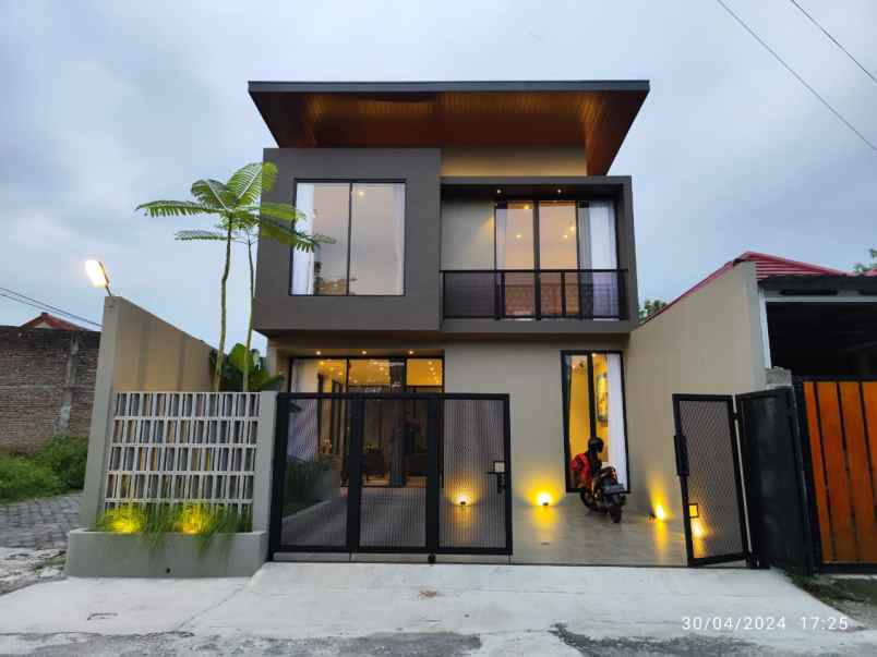 dijual rumah maguwoharjo