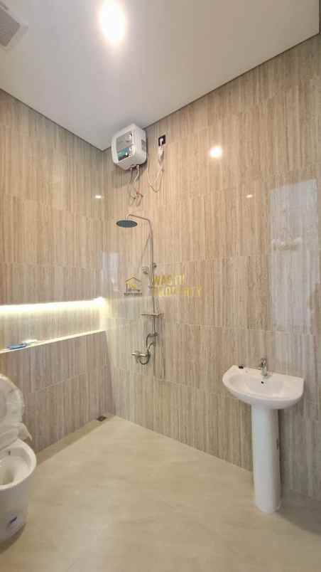 dijual rumah maguwoharjo