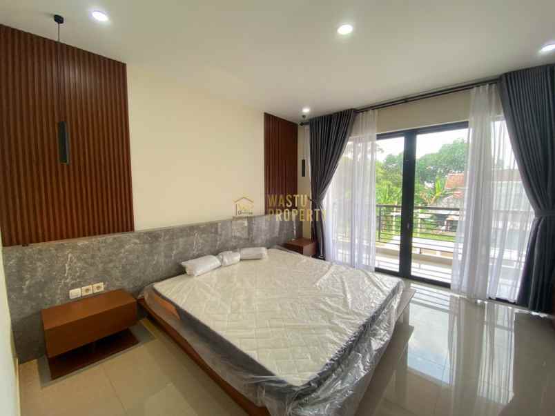 dijual rumah maguwoharjo depok sleman