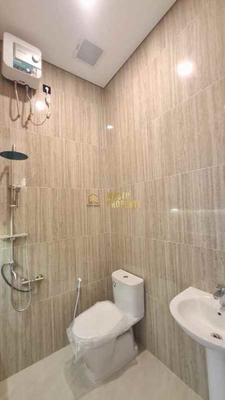 dijual rumah maguwoharjo kec depok kab