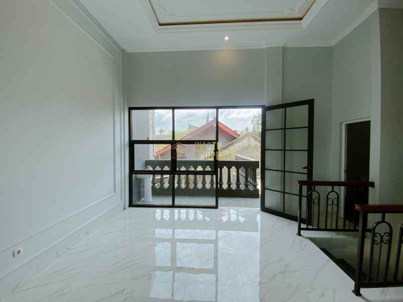 dijual rumah maguwoharjo sleman