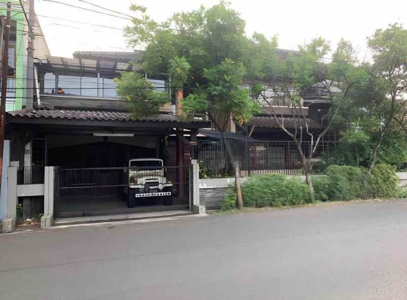 dijual rumah maindroad salendro