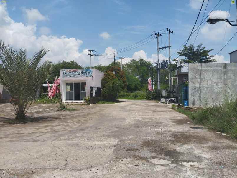 dijual rumah maleber karangtengah