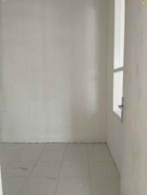 dijual rumah maleber karangtengah