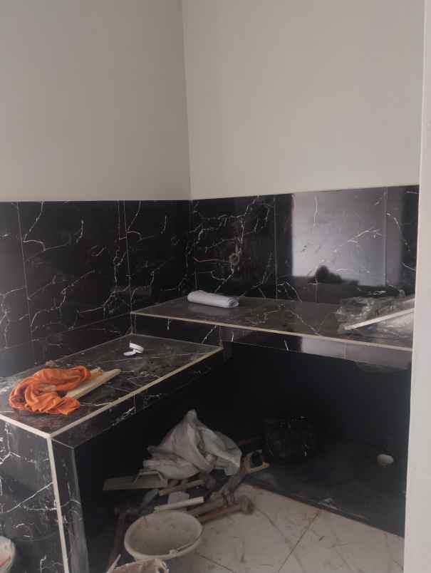 dijual rumah mangunsari
