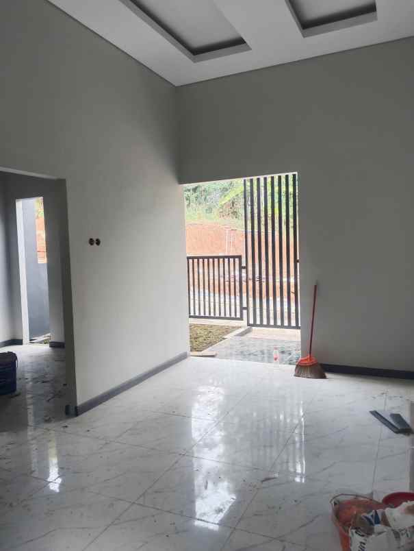 dijual rumah mangunsari