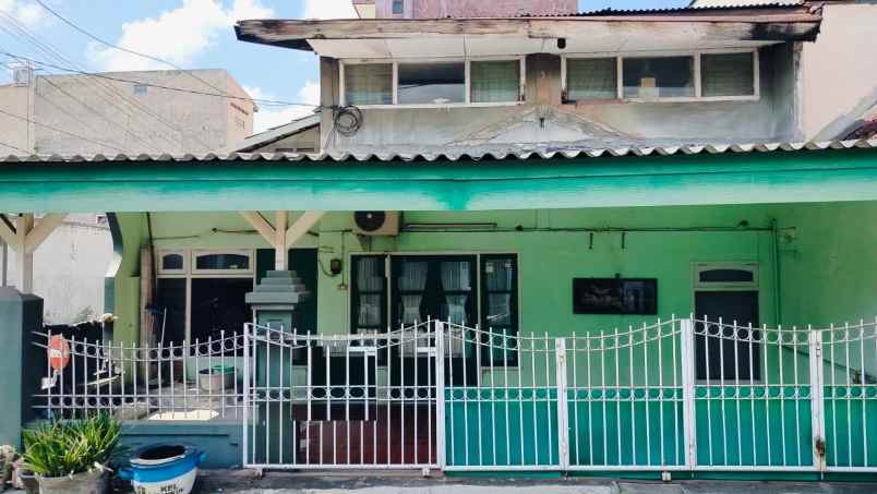 dijual rumah manukan karya