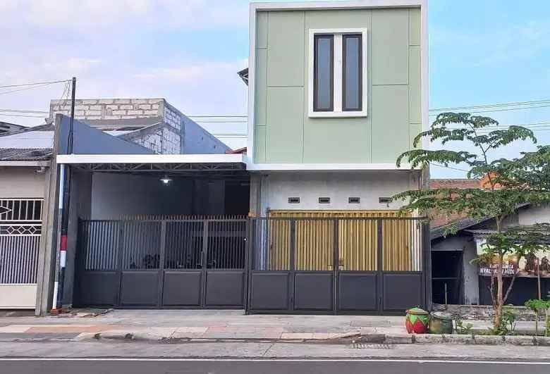 dijual rumah manukan kulon