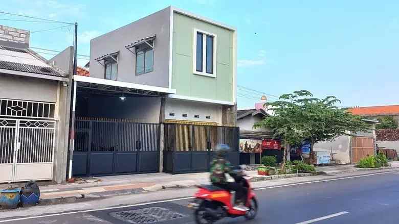 dijual rumah manukan kulon