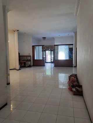 dijual rumah manyar kartika