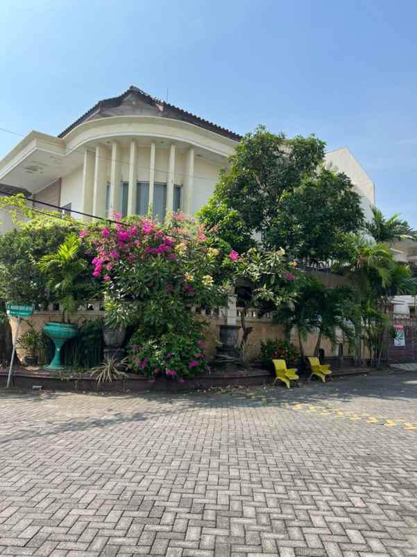 dijual rumah manyar kertoadi