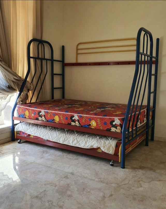 dijual rumah manyar kertoadi