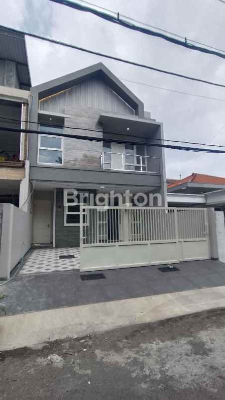 dijual rumah manyar tirtoyoso