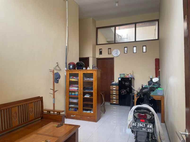 dijual rumah merjosari