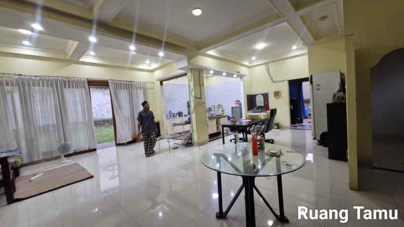 dijual rumah mewah luas strategis di cinangka depok