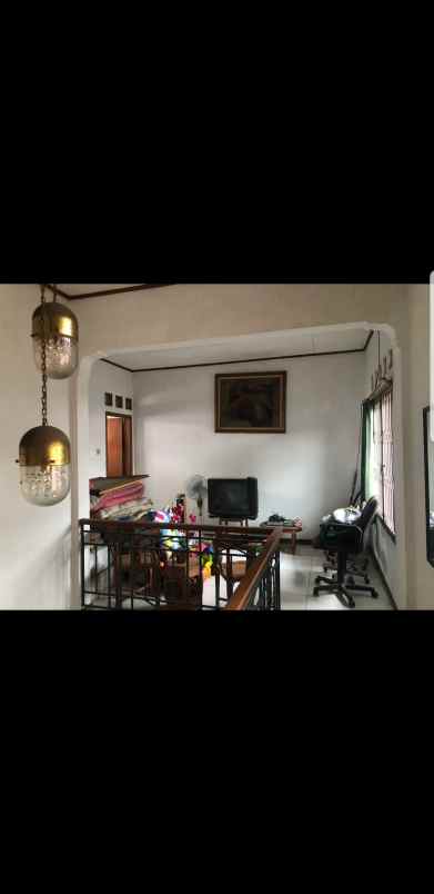 dijual rumah mewah secondary strategis