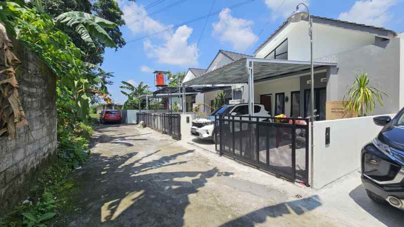 dijual rumah model scandinavian di ngaglik sleman