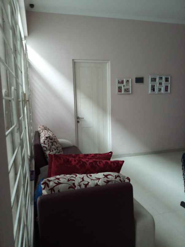 dijual rumah pakuwon city sorento