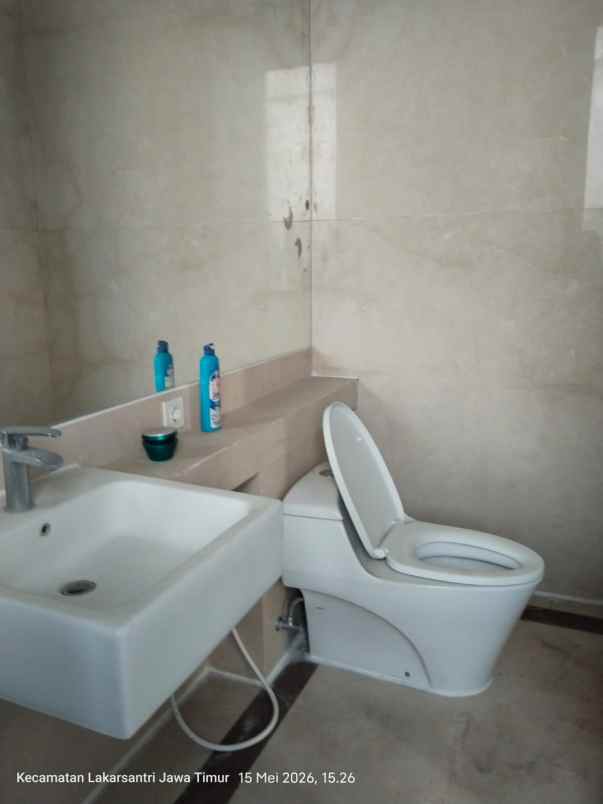 dijual rumah pakuwon indah cluster