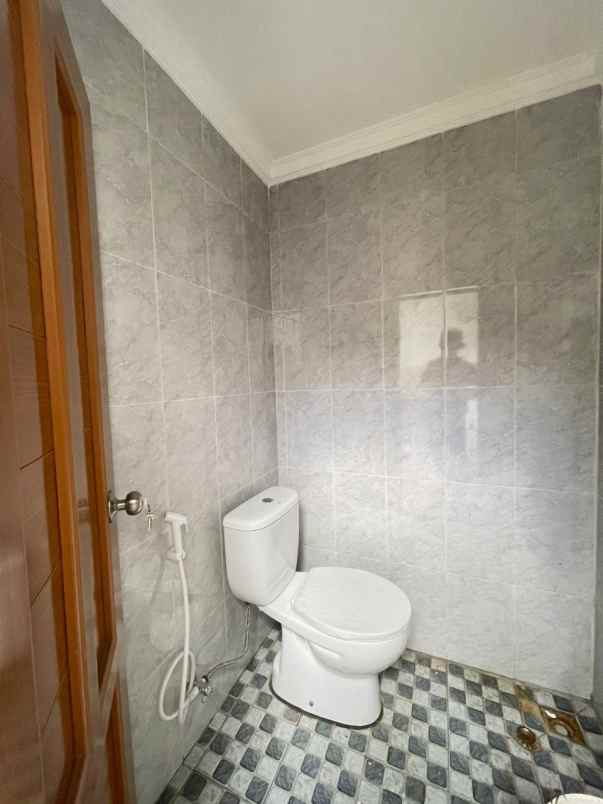 dijual rumah pamulang