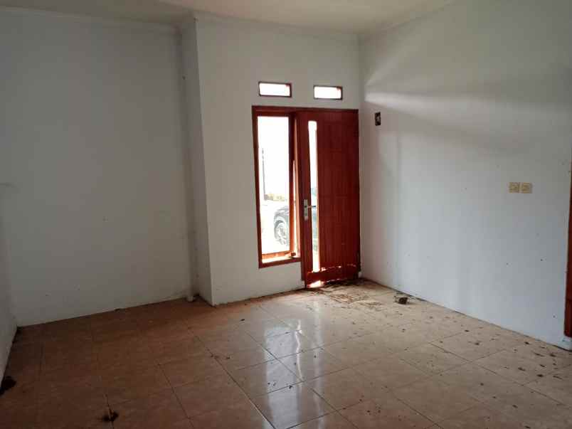 dijual rumah pengasinan sawangan depok