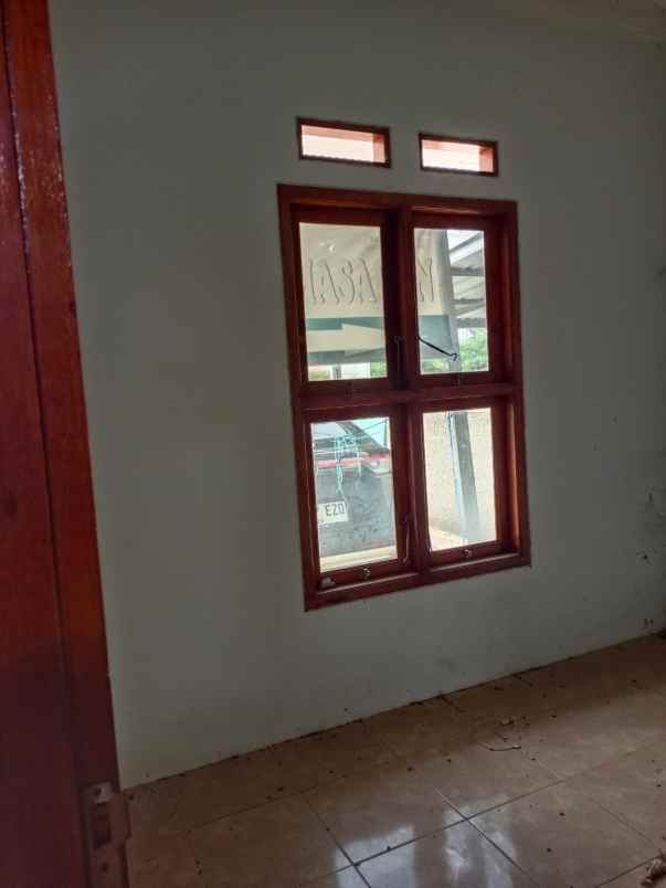 dijual rumah pengasinan sawangan depok