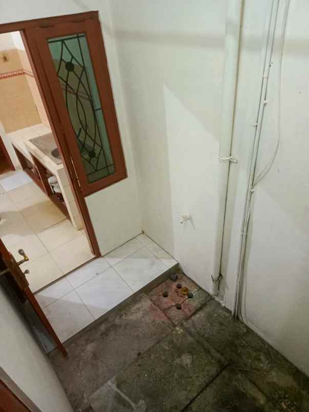 dijual rumah perempatan demak ijo