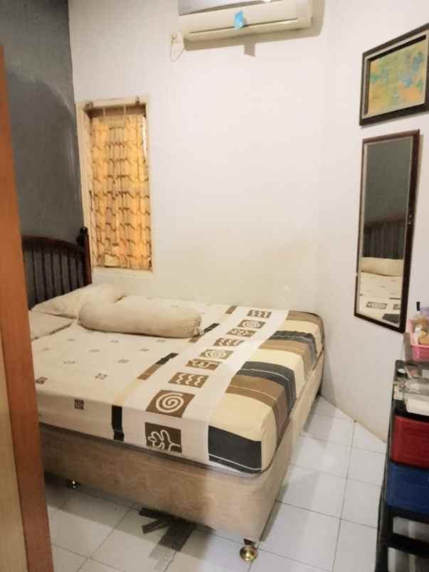 dijual rumah permata depok regency
