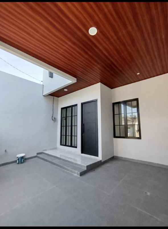 dijual rumah perum boulevard hijau kota