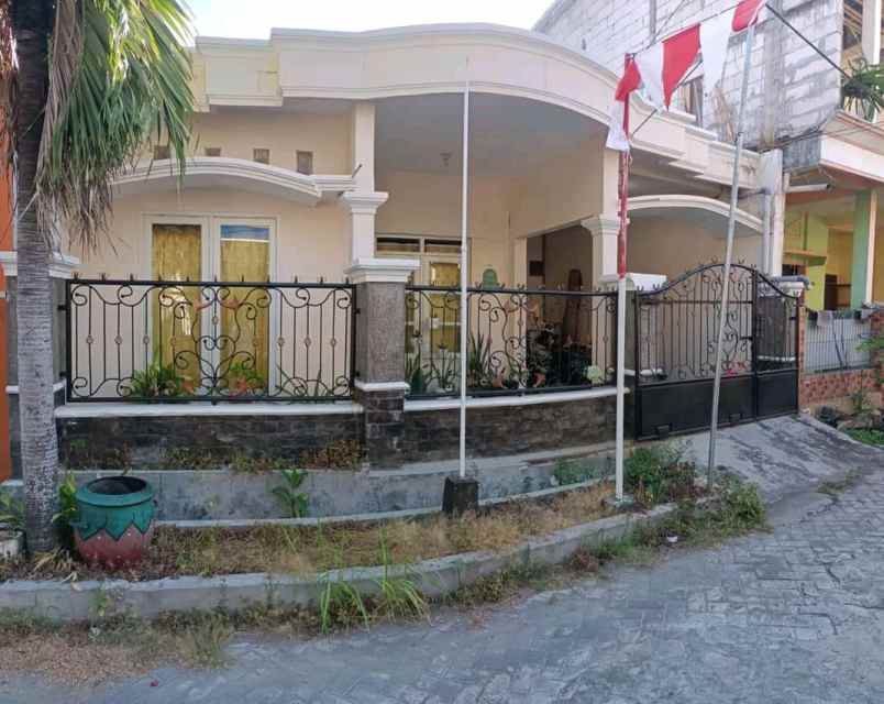 dijual rumah perum gka graha kembangan