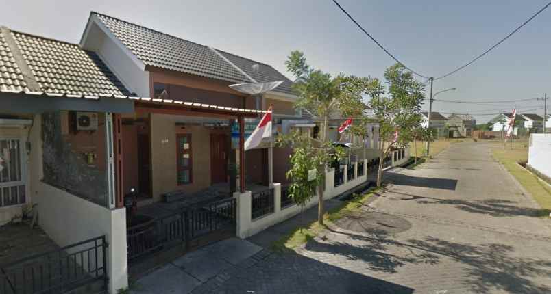 dijual rumah perum grand surya