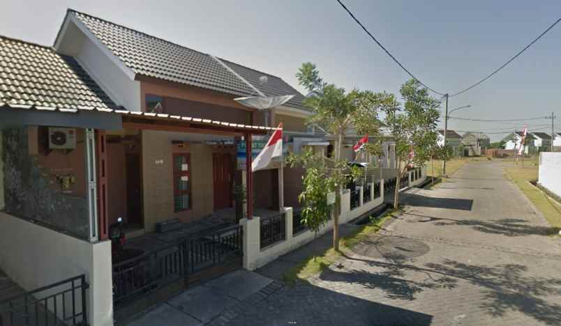 dijual rumah perum grand surya