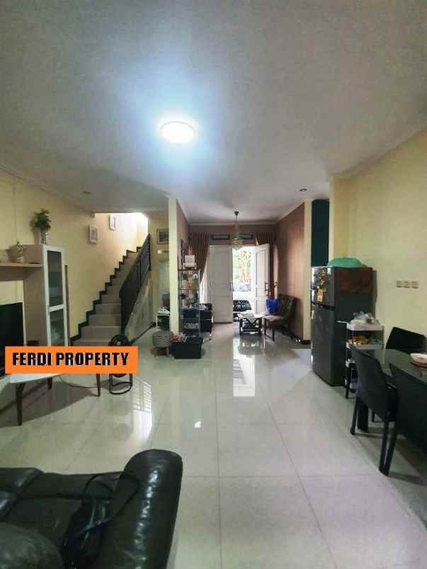 dijual rumah perumahan bukit golf cibubur