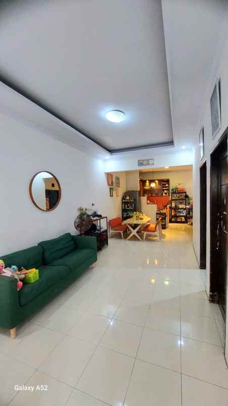 dijual rumah perumahan duta bumi