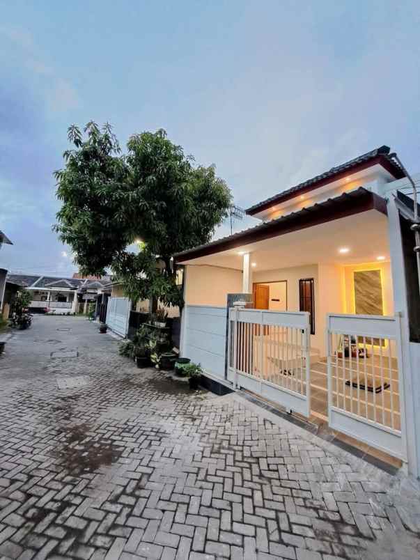 dijual rumah perumahan graha indah rungkut