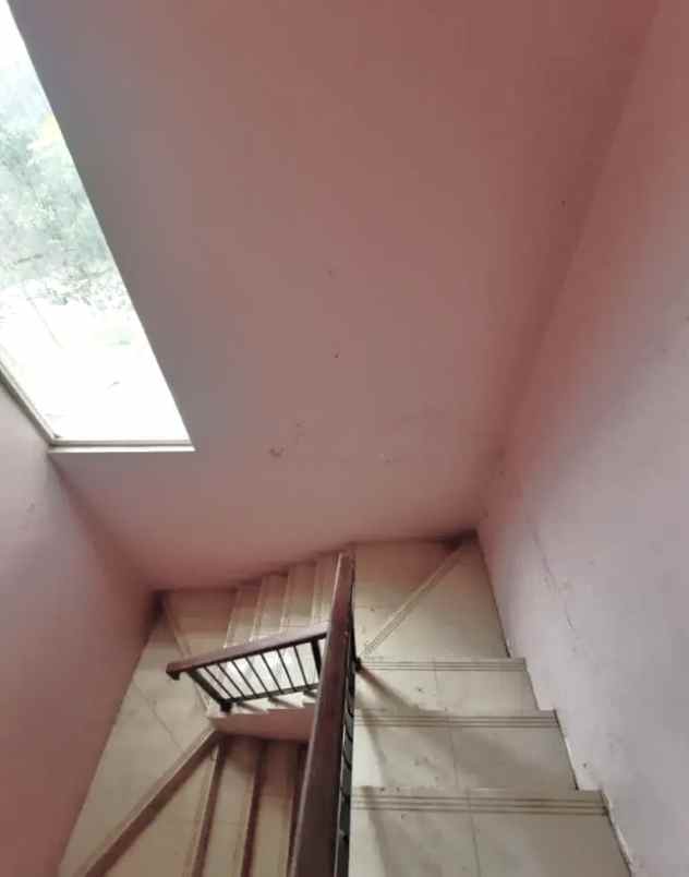 dijual rumah perumahan green park