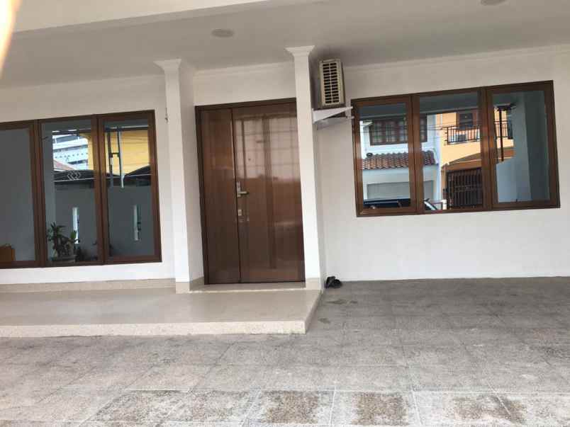 dijual rumah perumahan komplek pasar