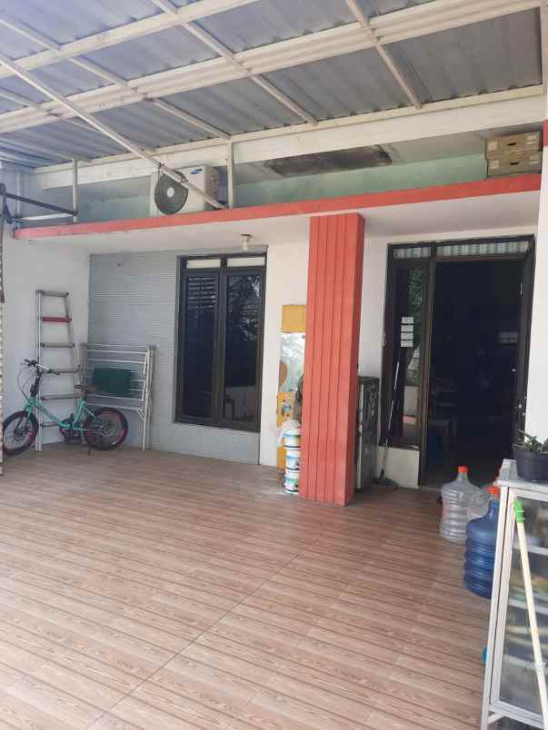 dijual rumah perumahan palm residence