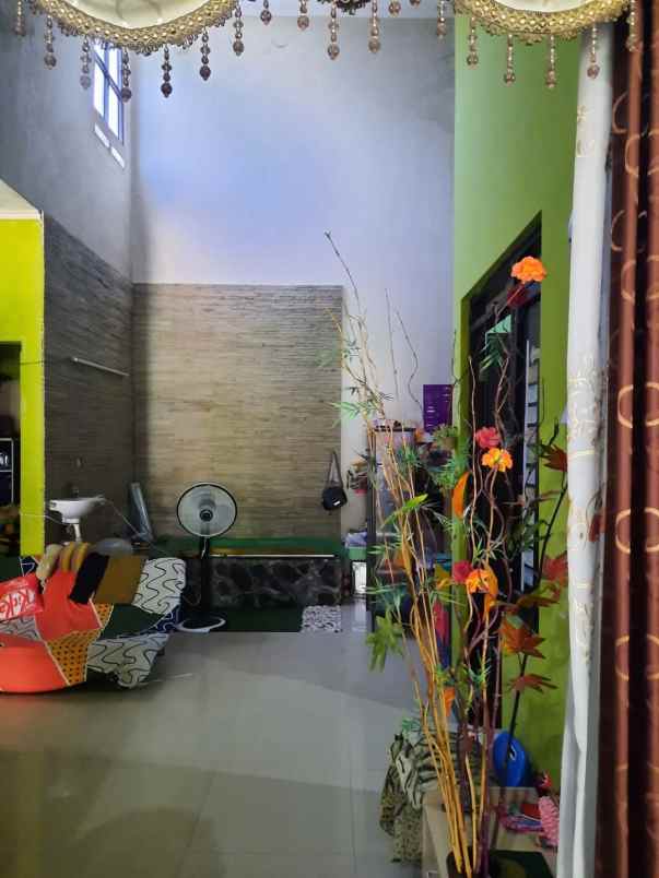 dijual rumah perumahan palm residence