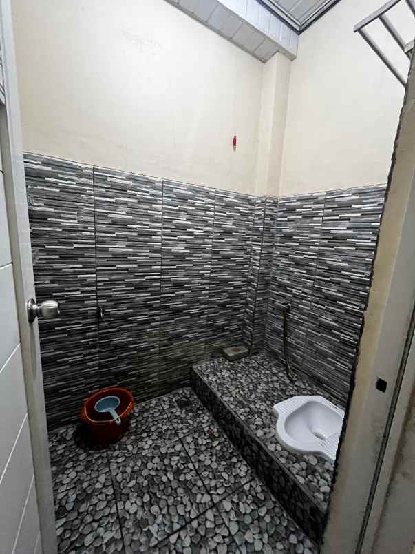 dijual rumah perumahan permata jl