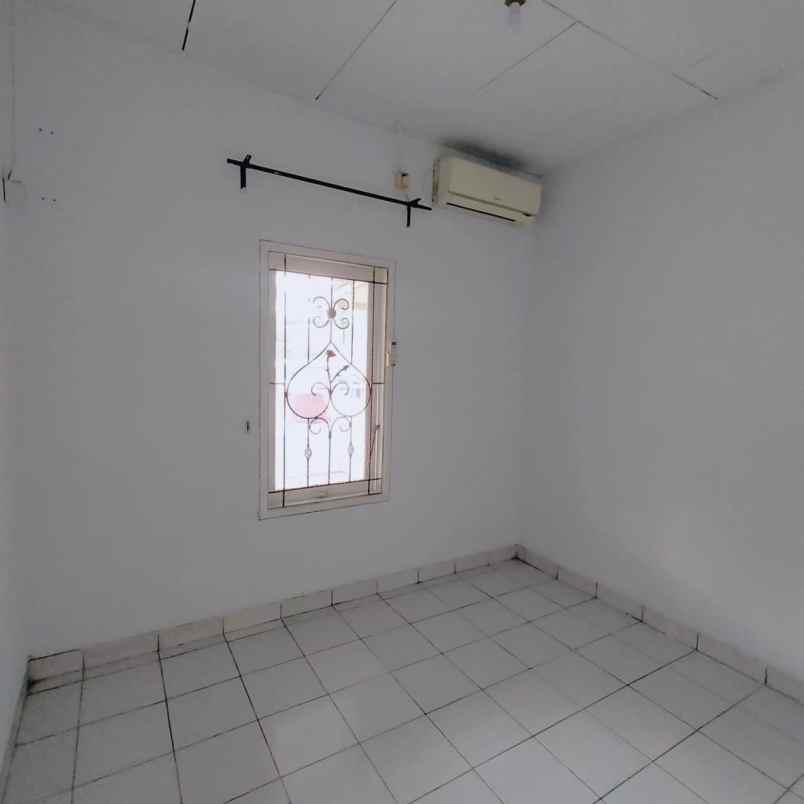 dijual rumah perumahan vila dago pamulang