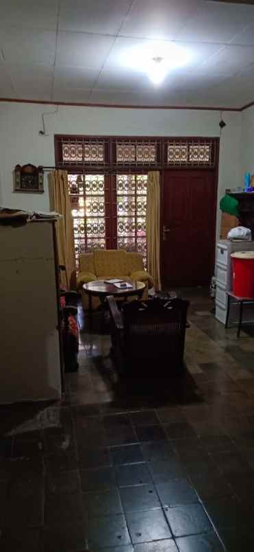 dijual rumah petogogan