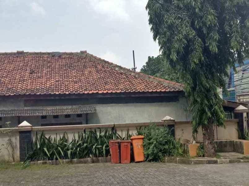 dijual rumah petukangan