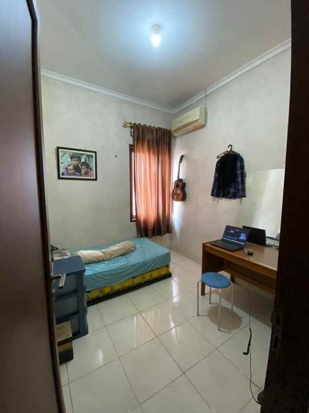 dijual rumah pisangan ciputat tangerang