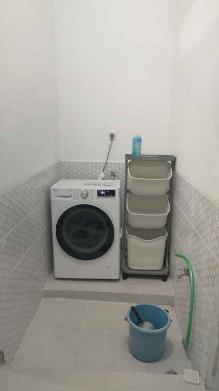 dijual rumah plamongan indah