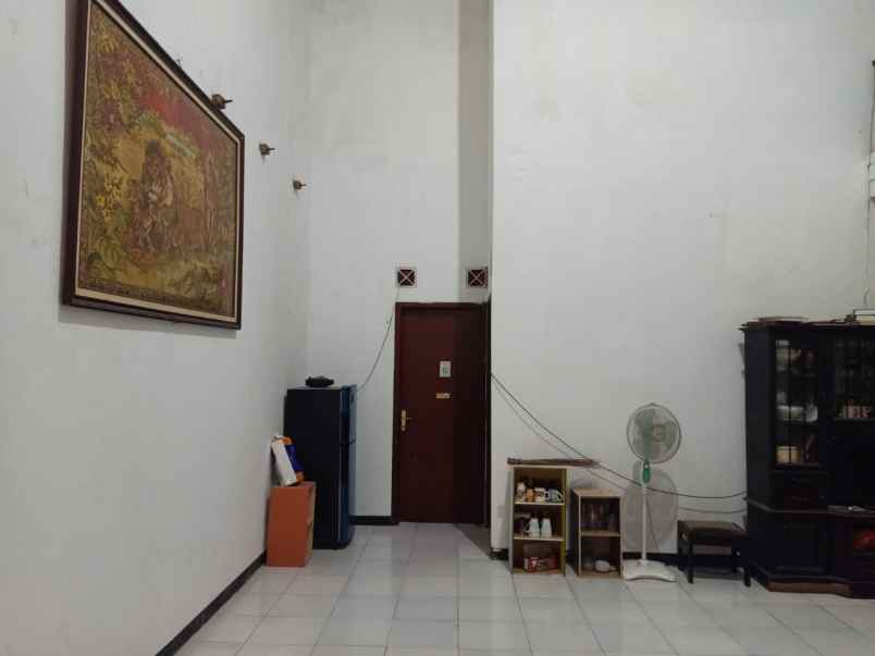 dijual rumah polehan