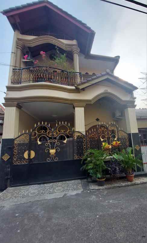 dijual rumah pondok bambu