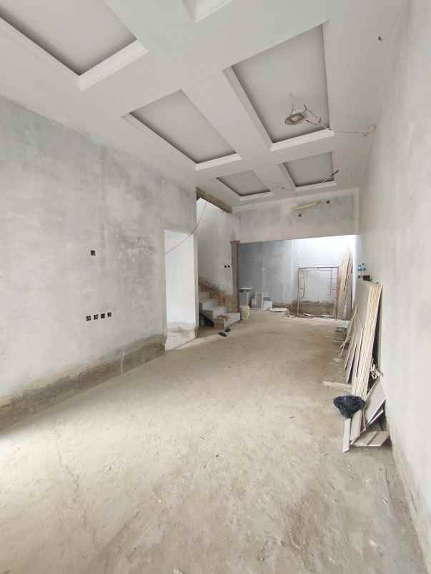 dijual rumah pondok bambu