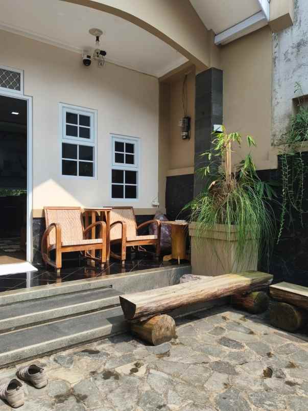 dijual rumah pondok bunga sariwangi